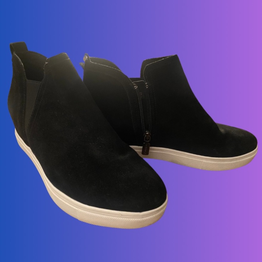 Blondo Waterproof GLENDA black suede zip front sneakers 8M w hidden heel!
